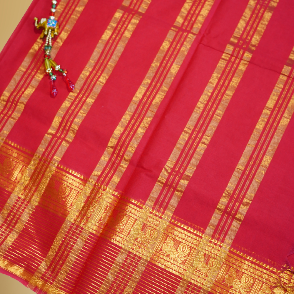 Chettinad Cotton Saree - Vaira Oosi - Red with Golden Zari Border